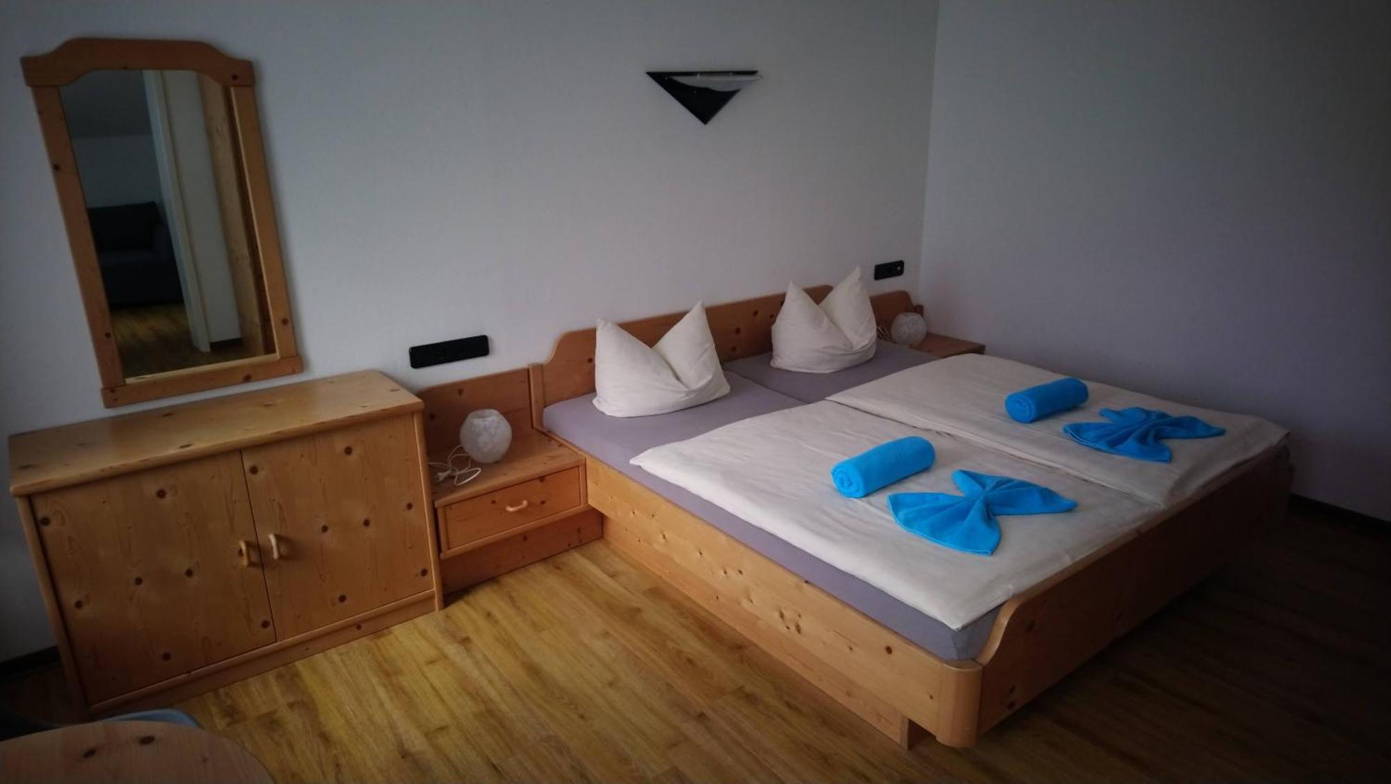 Hotel Waldhaus Romhild Экстерьер фото