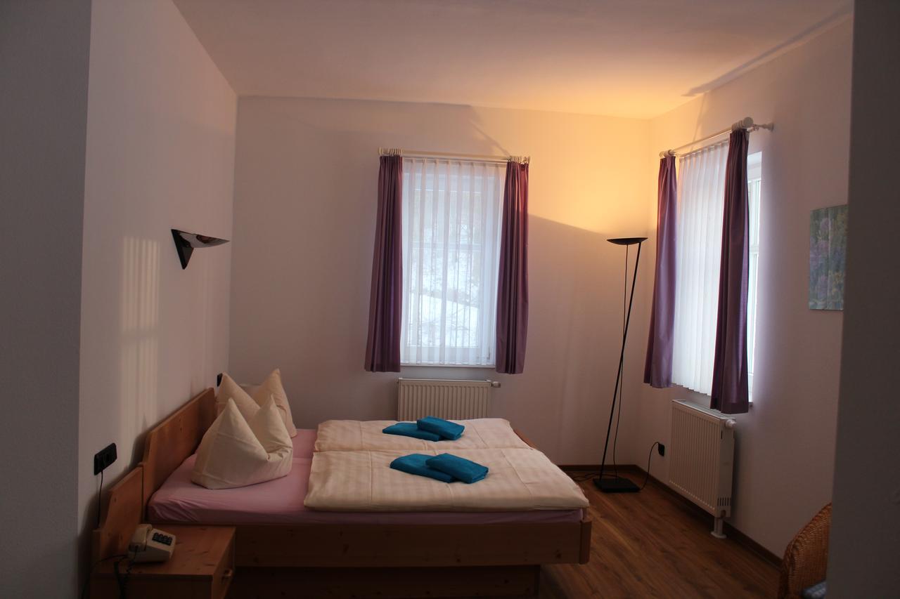 Hotel Waldhaus Romhild Экстерьер фото